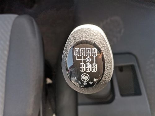 法士特12挡铝壳变速箱及换挡手柄