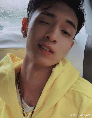 德云社低音男神秦霄贤,因为迟到,包下了七队的团建费用