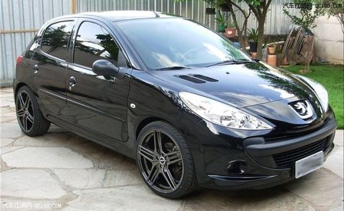 分享标致207大轮毂的照片,对改装的同学有参考意义