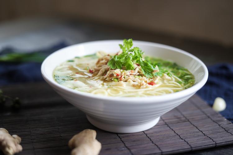 藤椒鸡丝面