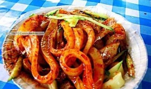 甘肃特产提到天水不得不提天水的面皮,呱呱和凉粉等特色食品,特别是