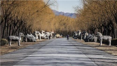 明十三陵神道
