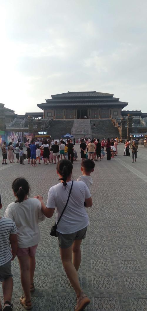 郯国古城游玩(门前)