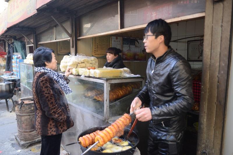 炸油馍馍