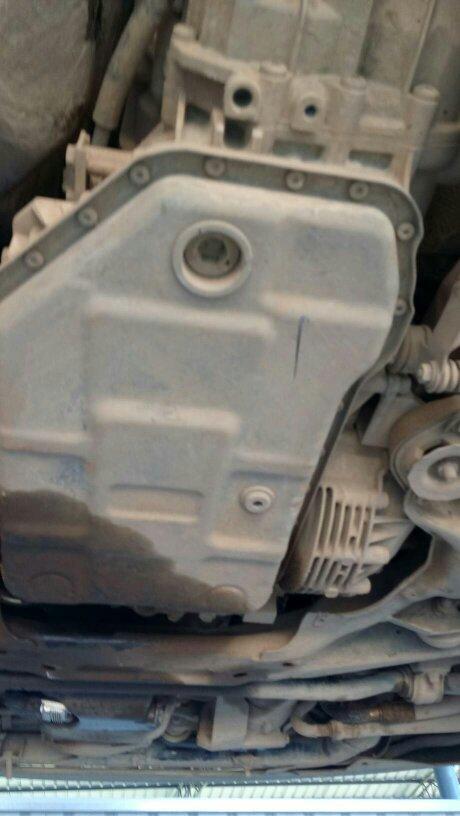 2001款帕萨特1.8t自动挡变速箱加油口在那