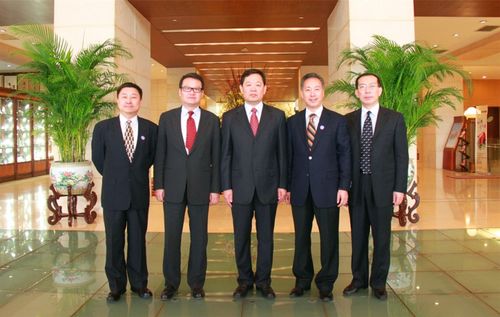 伟东集团董事长王端瑞先生出席第十八届京港会投资