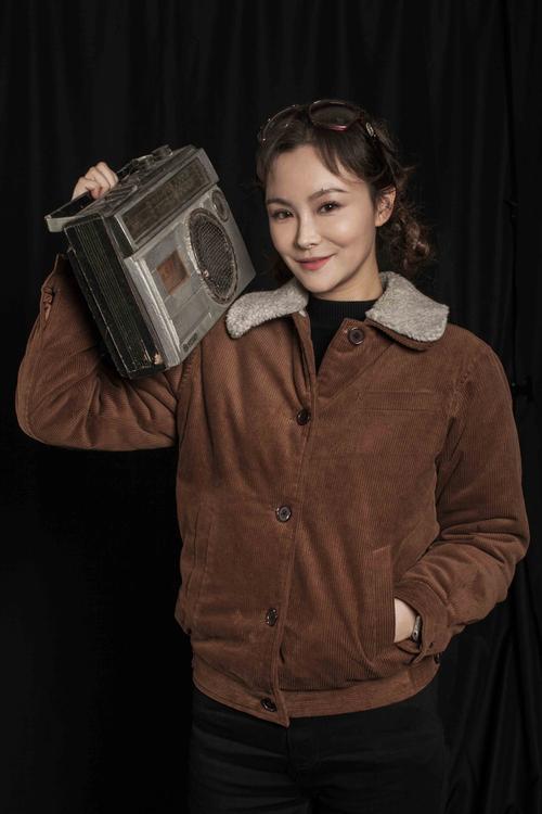 初八凤乐垚贝饰初九凤薛頔饰出品单位:江苏省演艺集团有限公司联合