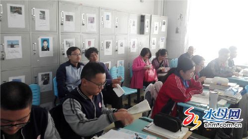交流团队抵达烟台二中高新校区,烟台二中副校长张仁平,副书记王晓波