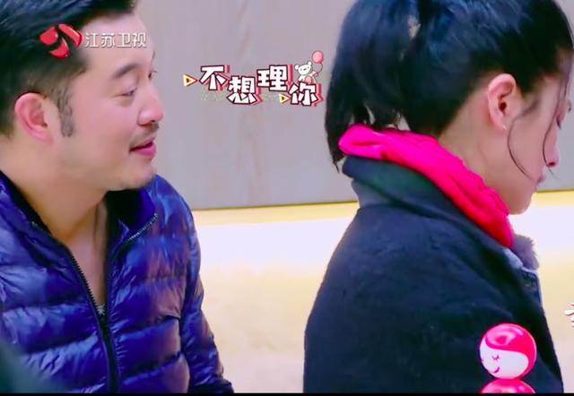 胡可又被沙溢气得直哭,现场充满了火药味,所有人吓得都溜了