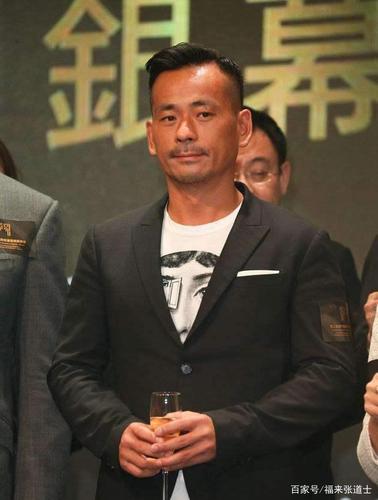 介绍澳门风云人物新赌王周焯华支持家乡肇庆建设的善举