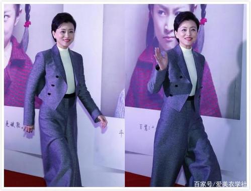 杨澜虽然年纪大了,但穿着依然很优雅,就连脸上的皱纹都很美