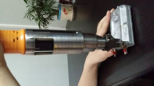 自动锁螺丝机