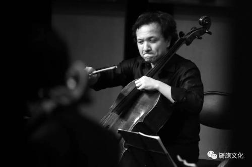 旖旎撰文大提琴家朱亦兵用减法做公益