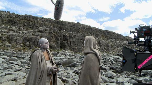 普罗米修斯有这些镜头吗?完整版和删减片段里都没有,是花絮吗?