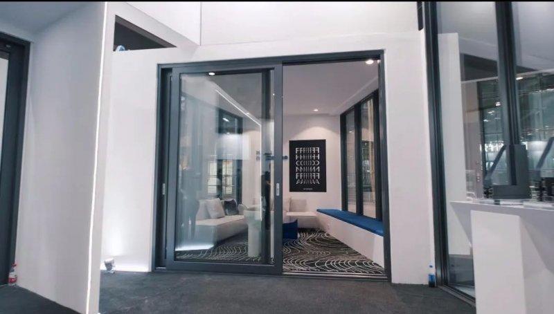 皇派门窗主题展厅境界亮相中国建博会广州