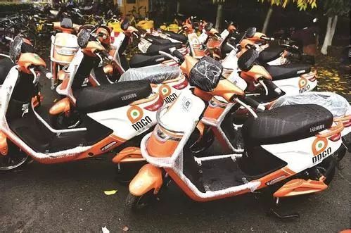 无锡共享电动车"在路口等待"