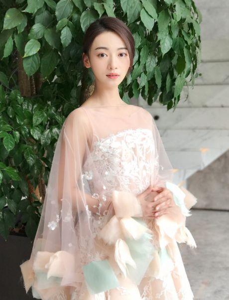 吴谨言简笔画教程