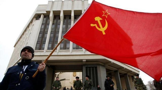 这国现在还使用苏联国徽和国旗,全民公投想加入俄罗斯却被拒绝