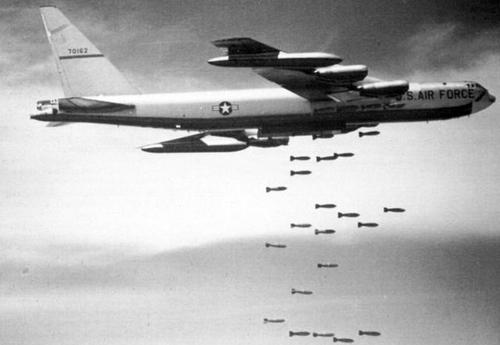 老兵不死,只是逐渐凋零——美国的b-52"同温层堡垒"战略轰炸机