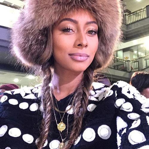 伊巴卡前女友凯莉·希尔森近照曝光,仍表示对男友念念