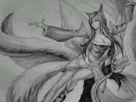 谁给我一张九尾妖狐的素描画,要图片线条清晰