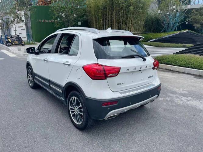 2016年哈弗h1本地一手suv