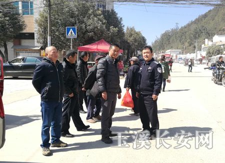 峨山长安网 平安峨山  总队督导组首先到甸中镇,小街街道对交通安全