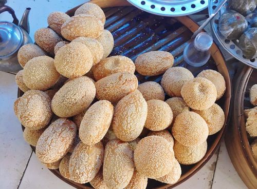 小城镇叫吴川 写美篇 田艾饼 里面内馅是椰蓉还有什么芝麻萝卜干花生