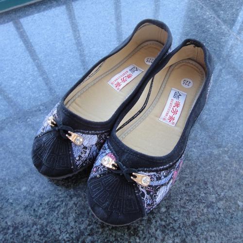 漱芳斋老北京布鞋镶钻花鞋中老年女鞋子单鞋平底妈妈鞋软底女舒适