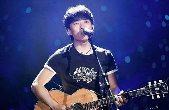 再见,小众的赵雷