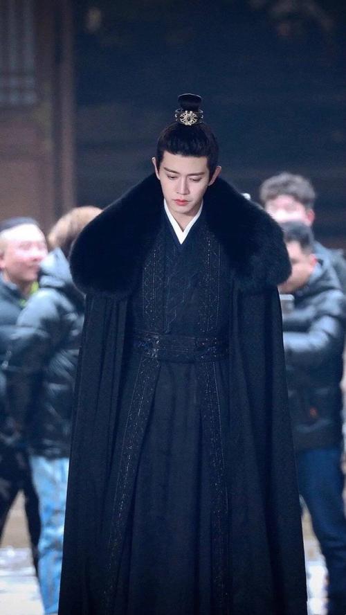 内娱古装封神?任嘉伦新剧造型堪称古人现世,这是爆款