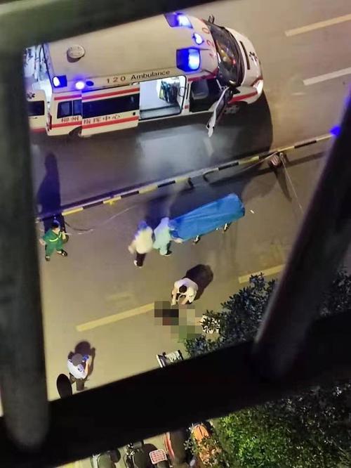 柳州一女子坠楼,不幸当场身亡!才二十多岁.