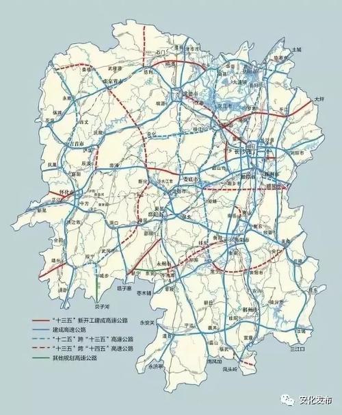 官新高速路线起于沅陵县官庄镇,设枢纽互通与常吉高速公路相接,往南