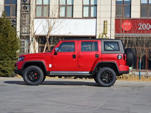 国产硬汉,北京bj40刀锋英雄版,带你重回吉普年代!