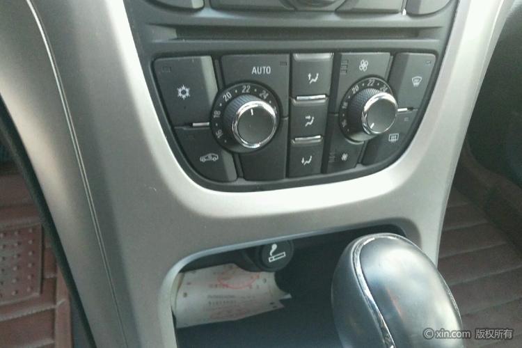 别克英朗空调调节区