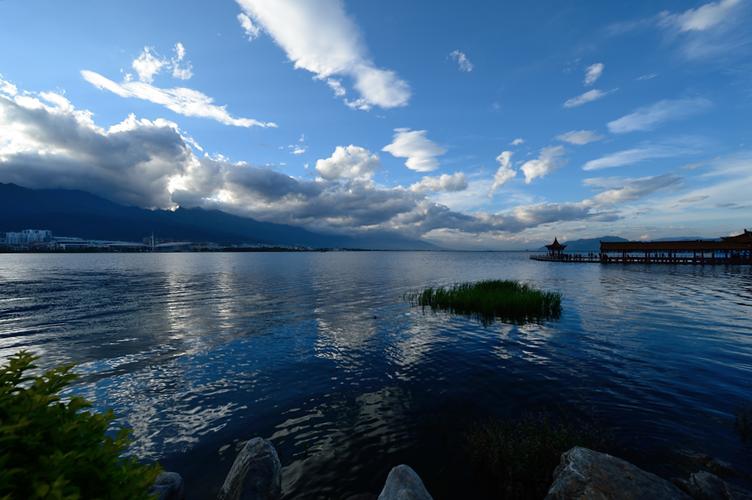 金秋的大理洱海风光(d4 1424)