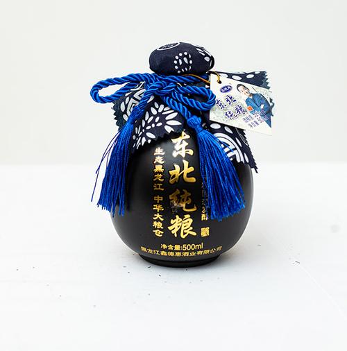 鑫德惠东北纯粮酒黑坛浓香型白酒424652500ml