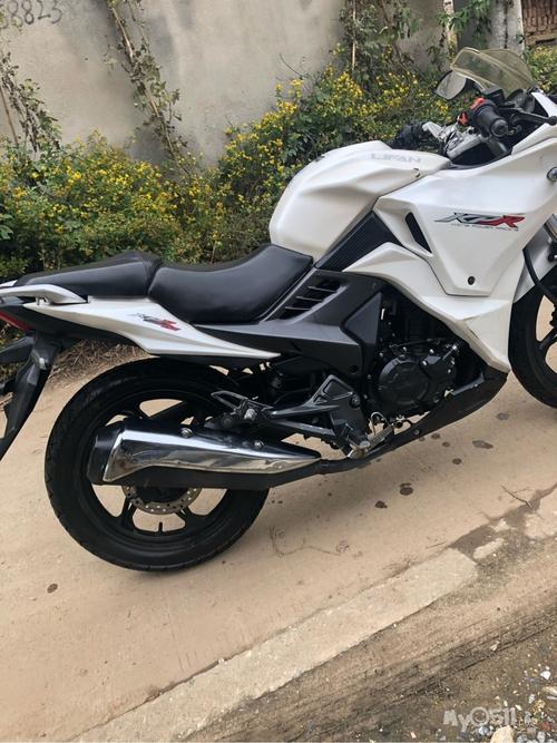 力帆kpr150水冷六档机趴赛摩托车,手续齐全,特价出.