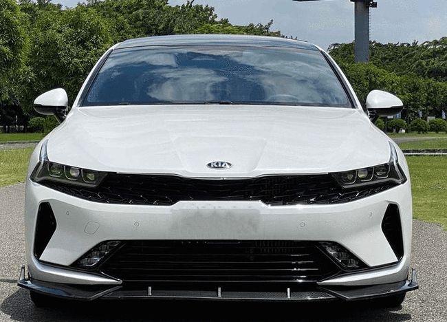 战斗气息浓厚,2020款起亚k5凯酷全系让利1.98万,裸车价14.2万起