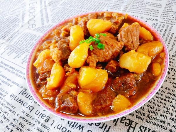 牛腩烧土豆
