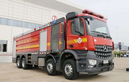 奔驰消防车图片