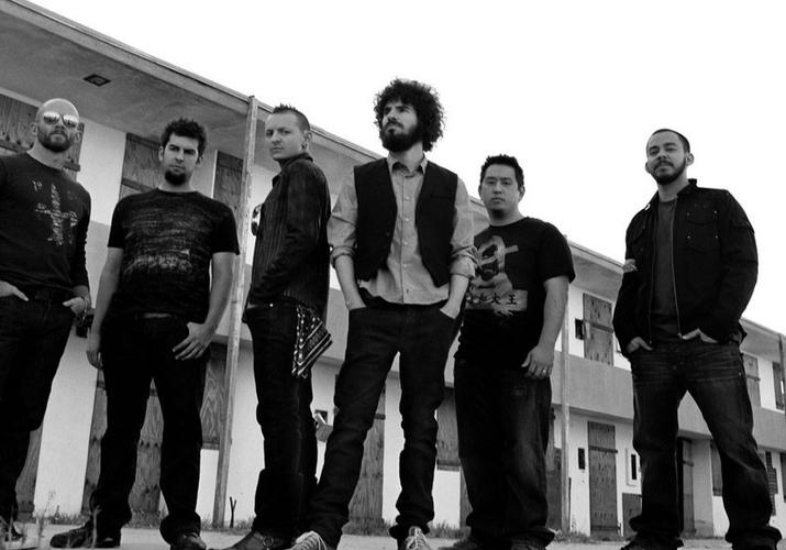 大家帮个忙 介绍一下林肯公园的成员姓名 国籍 职位 谢谢 图在下面按