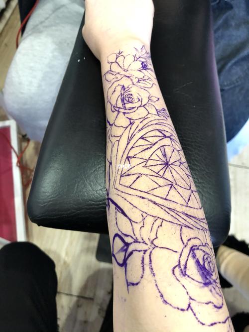 400块纹的半臂值不值_纹身_紋身_美妆_彩妆