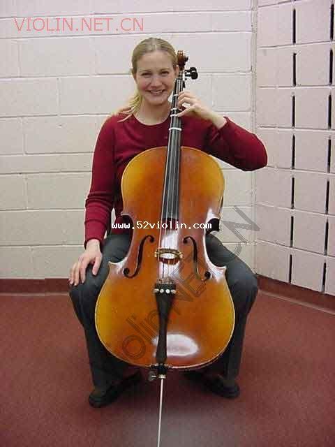 一组大提琴的持琴姿势图片