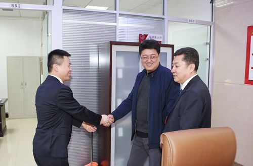 吉林省林业厅专职副指挥张辉到省政务大厅林业窗口