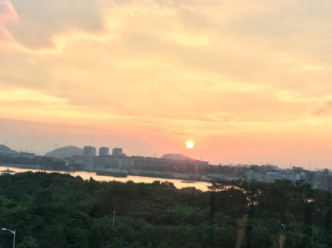 广州大学城日出