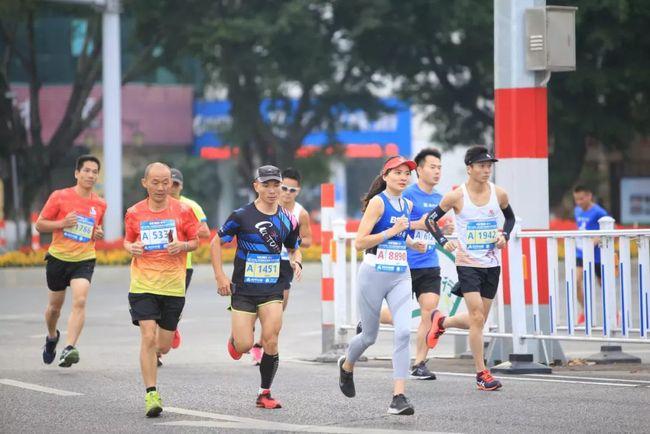 备战马拉松,什么强度的跑步才算是lsd?