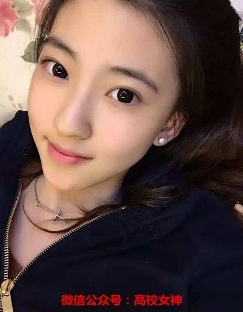 中国传媒大学李明烨,美得无法抗拒,被称深情女神