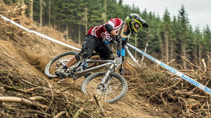 山地自行车赛桌面壁纸-运动写真-体育图片-第19图