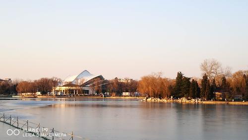 龙潭湖公园的冬景